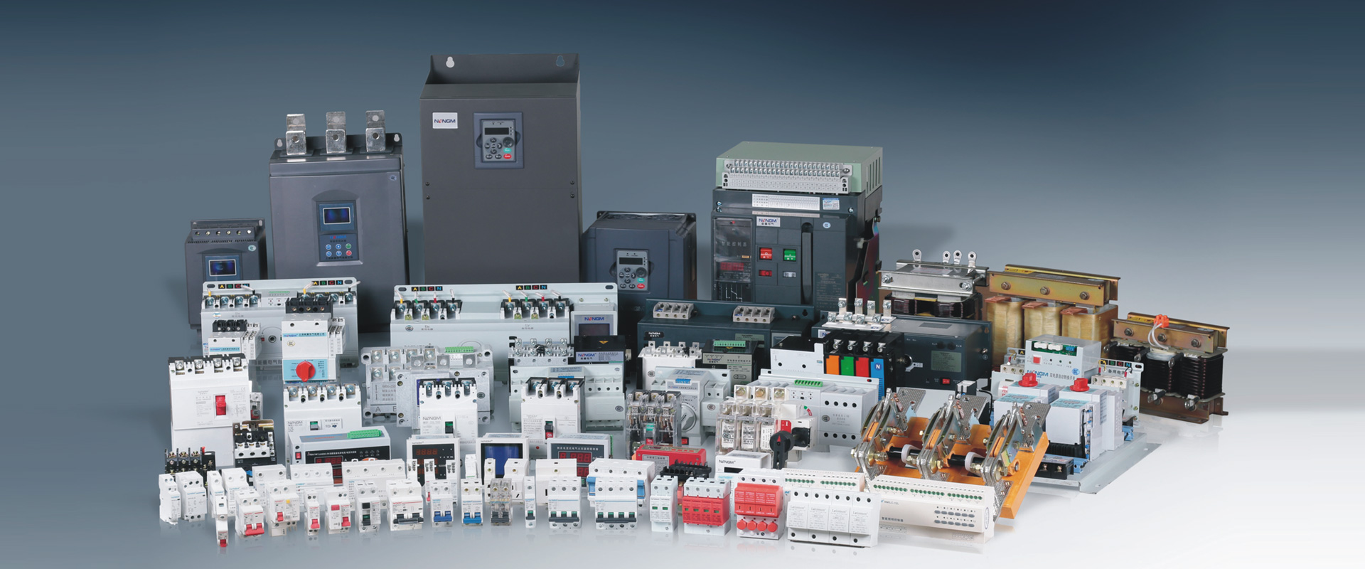 歡迎您來(lái)到專(zhuān)業(yè)的電抗器廠家-能曼電氣電抗器公司網(wǎng)站！公司專(zhuān)業(yè)生產(chǎn)電抗器與各種配電產(chǎn)品，歡迎大家聯(lián)系洽談合作!相信我們的服務(wù),您一定會(huì)滿意的.電抗器專(zhuān)線:021-51000326